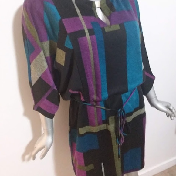 Medium Shift Dress Multicolor Color Block Batwing Sleeves Round Neck - Picture 2 of 7